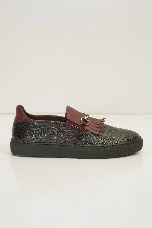 Cracked Leather Slip On Sneakers - Black Burgundy - D