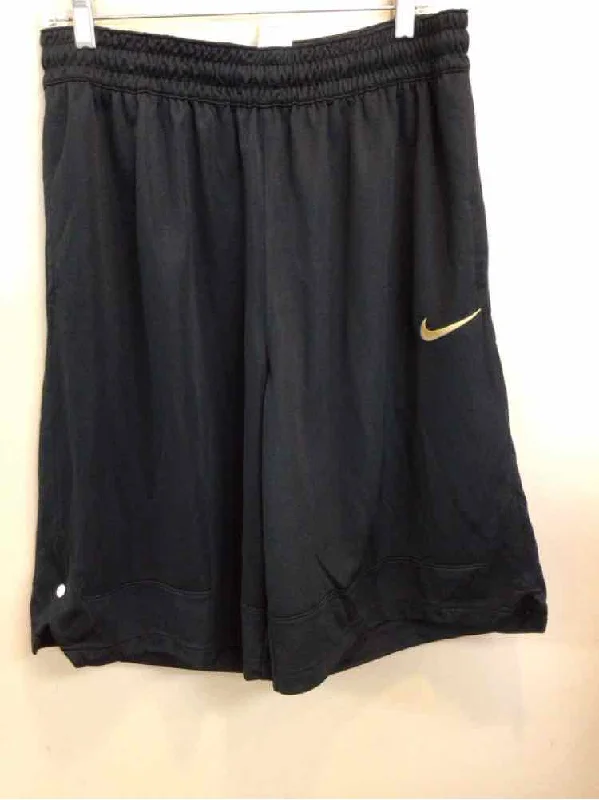 SIZE LARGE NIKE Men's PANTS